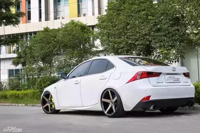 is200经典造型,is200改出高级感