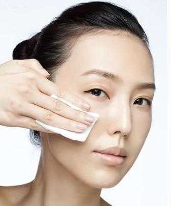 正确的化妆棉湿敷方法,肌肤之钥化妆棉的正确使用方法