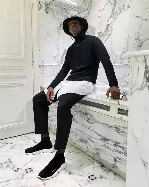 红遍全宇宙的“袜子鞋”,就问你懂多少?