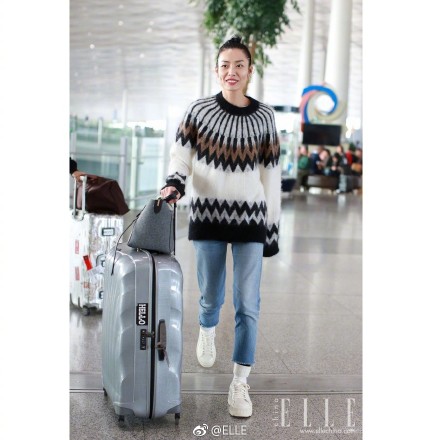 大表姐刘雯又美又飒,刘雯大表姐属于哪种美