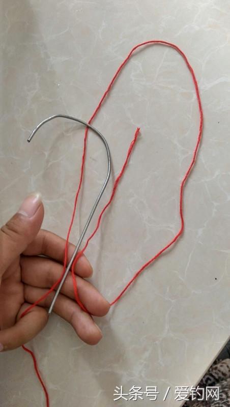 钓鱼还不会绑鱼钩?详细的绑鱼钩图示,就在这里!
