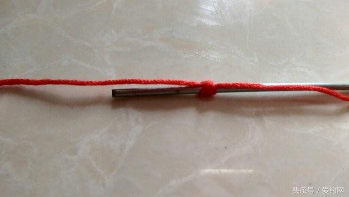 钓鱼还不会绑鱼钩?详细的绑鱼钩图示,就在这里!
