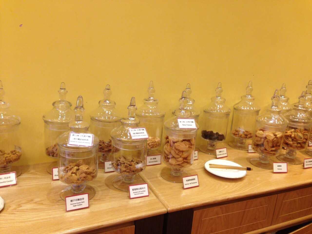 香港购物去哪里买护肤品最便宜,香港化妆品购物攻略