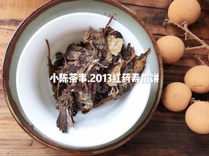 怎么样的老白茶才是正宗,如何选择正宗的老白茶