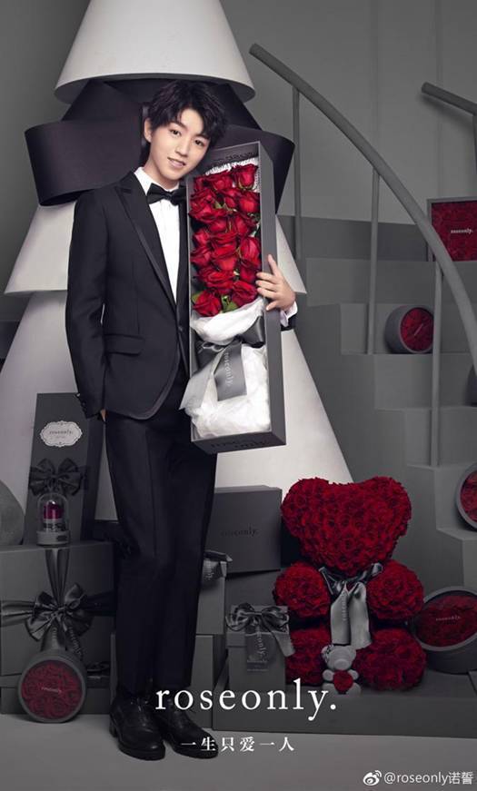 奶茶妹妹对刘强东的喜欢,奶茶妹妹给刘强东过生日