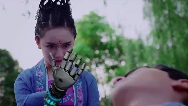 当我都准备好看*恋虐**宫斗大戏，你才告诉我这是一部环保科幻片？