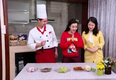 自己在家也能做出美味的麻辣香锅,在家就能做美味的麻辣香锅