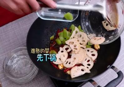 自己在家也能做出美味的麻辣香锅,在家就能做美味的麻辣香锅