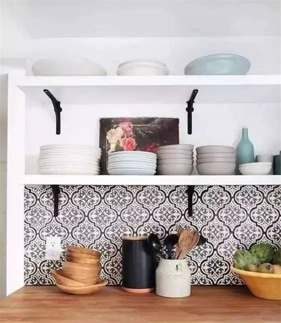 家庭装修墙上全部贴瓷砖好看吗,家里装修瓷砖用美缝吗