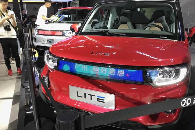 可能是最个性国产车,配无框车门、5块液晶屏,8万买它妹子更爱你