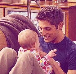 爸爸妈妈全职带孩子好吗,爸爸独自带娃是种什么体验