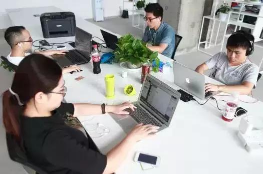 共享行业最难做的生意，他却能做到估值过亿还挤进前三，凭啥？