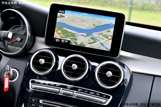 评测奔驰c300,试驾奔驰c300新款