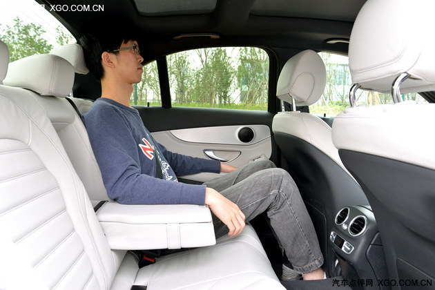 评测奔驰c300,试驾奔驰c300新款