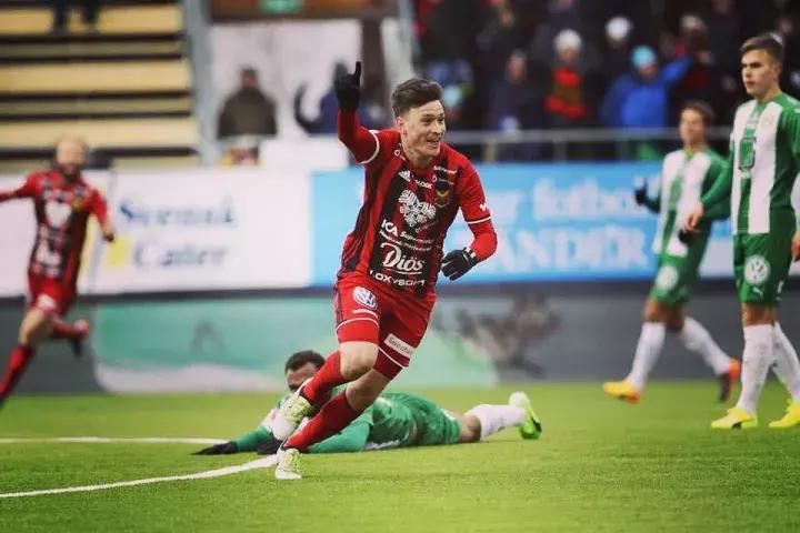 从饱受嘲讽到征服全世界,从饱受质疑到夺得冠军