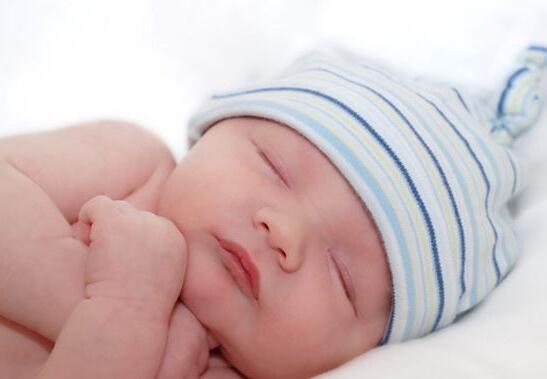 小孩长水痘能吹风吗,小孩长水痘会留疤吗