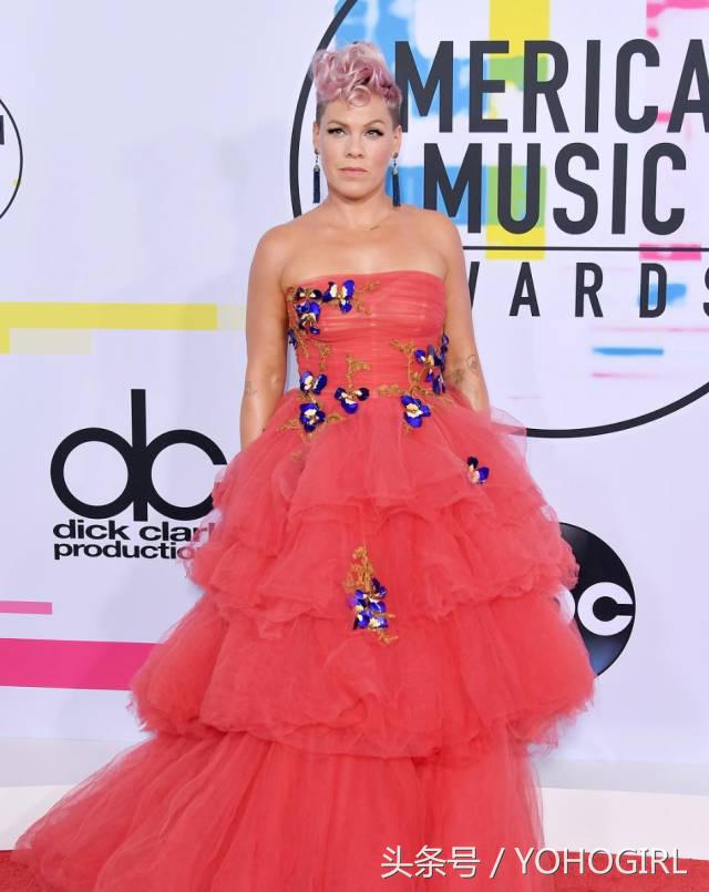 防弹少年团amas年度艺人,防弹少年团mama舞台