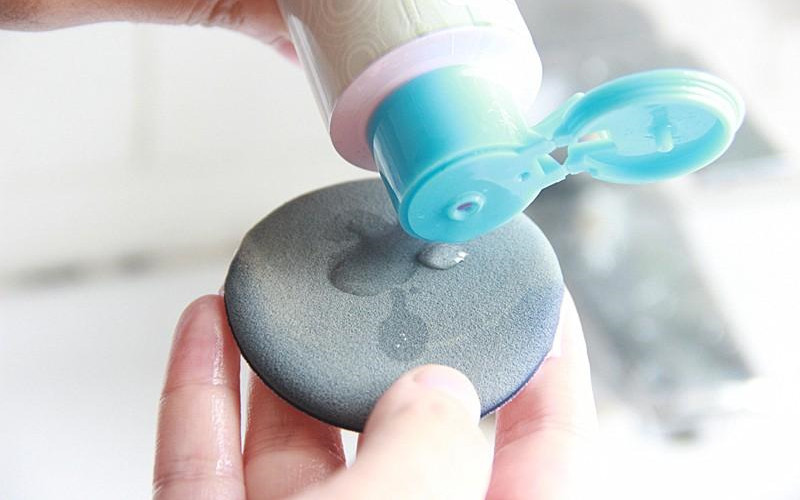 粉扑脏了怎么清洗啊,粉扑脏了怎么才能弄干