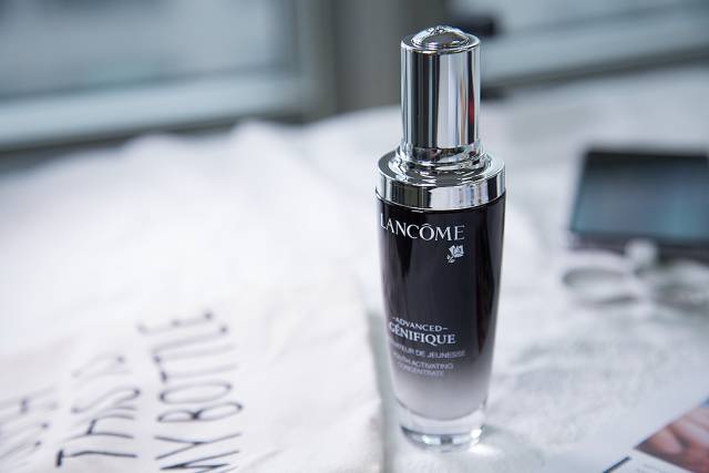 雅诗兰黛小棕瓶换哪种精华,雅诗兰黛小棕瓶配白泥