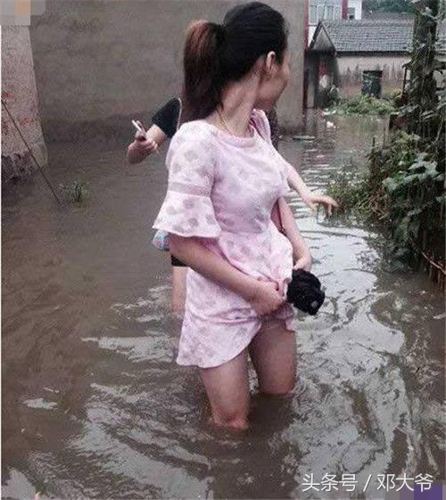 韩国街头清一色服装,韩国街头拉风衣服