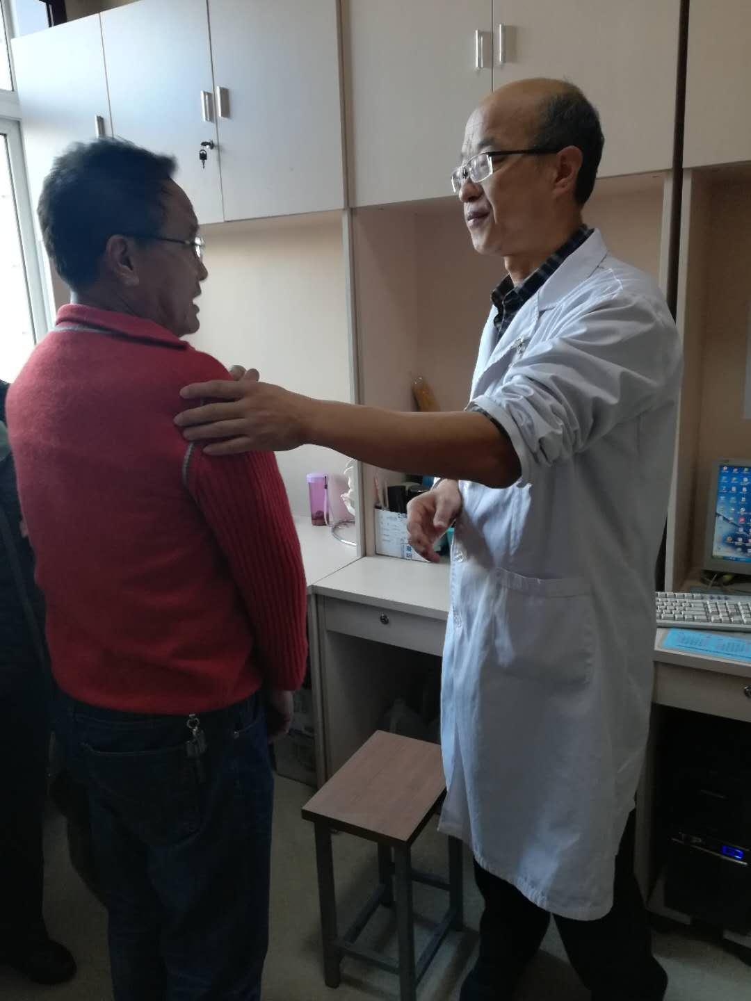 洗衣服拖地后腰疼怎么回事,洗衣服累的胳膊疼怎么办