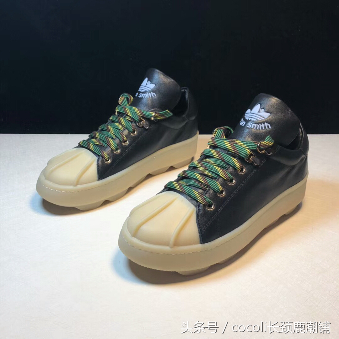 adidas的鞋有点硬,adidas松糕鞋大概增高多少