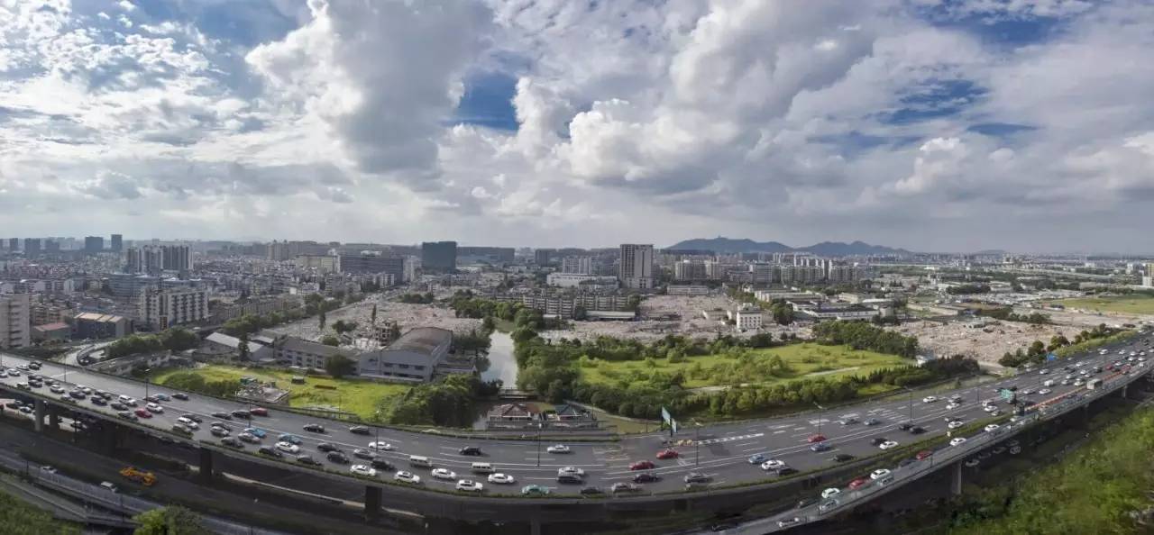 姝︽灄鏂板煄,姝︽灄鏂板煄姝e湪宕涜捣