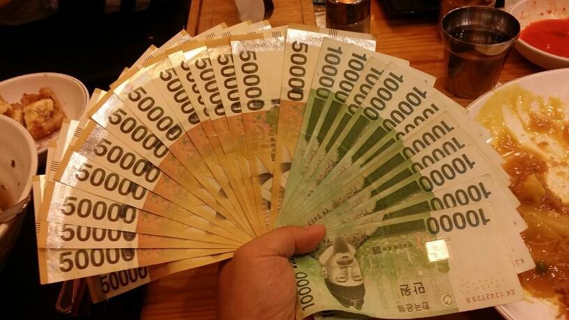 女人为了美丽需要付出多少代价,女人要对自己的美丽负责