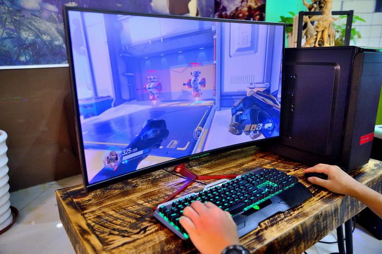 末日铁拳无后摇,末日铁拳e技能