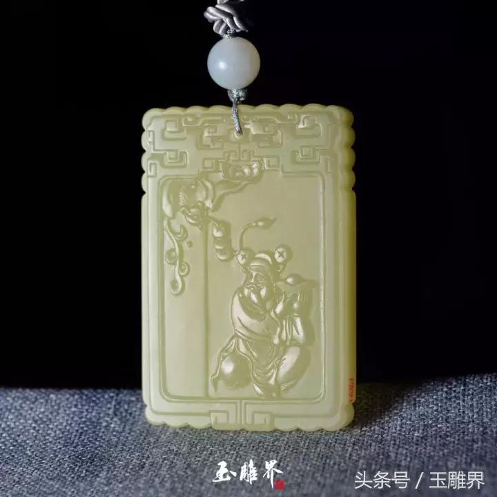 黄口料和田玉黄绿色,黄口料和田白玉