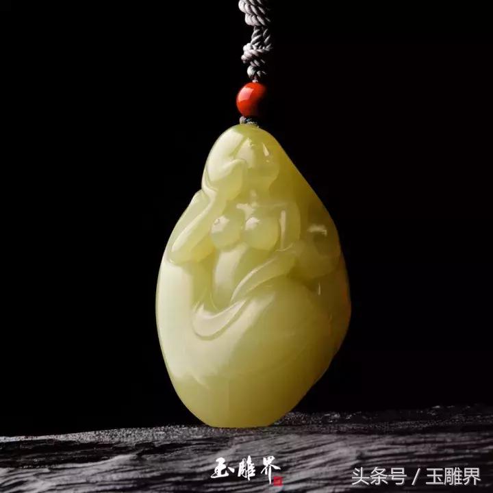 黄口料和田玉黄绿色,黄口料和田白玉