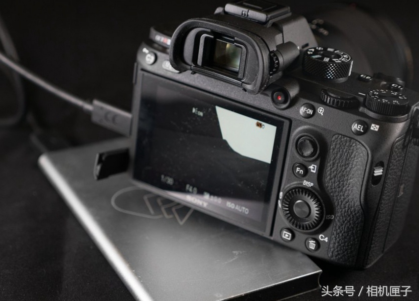 佳能r5与索尼a7s3视频评测,索尼a7m3与佳能r7对比