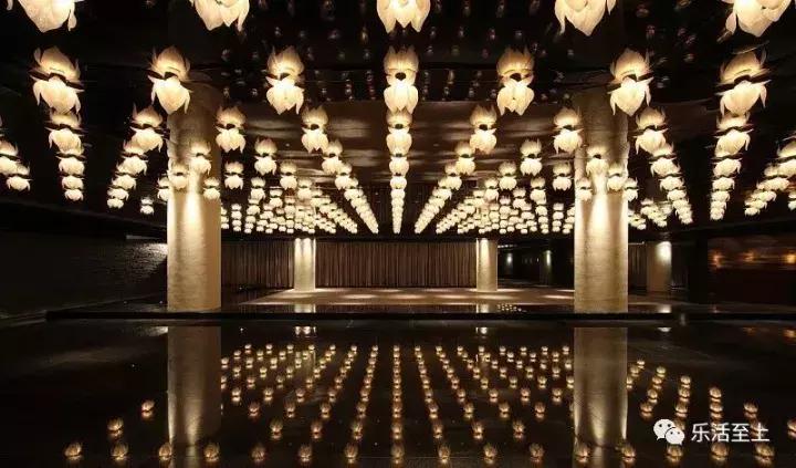 张国荣*用御**、为baby婚礼作设计的时尚教父，倾力做了一支杀手口红