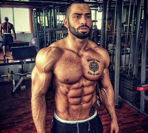 坐姿推胸的正确做法,坐姿推胸正确姿势