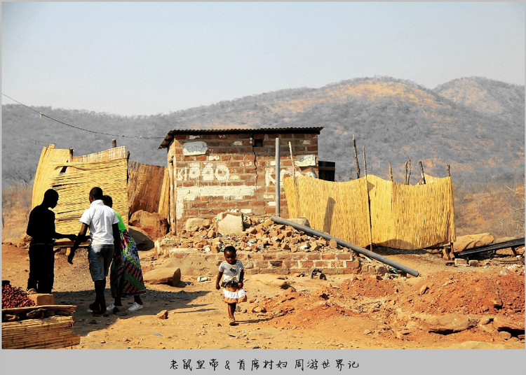 办理入境手续遭索贿，博主巧妙应对，双方皆大欢喜，顺利过关