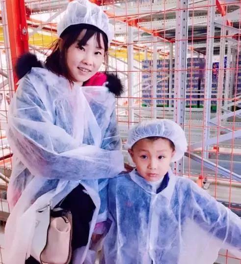 跟着果倍爽在直升机上俯瞰鸟巢，零距离探秘果汁生产！