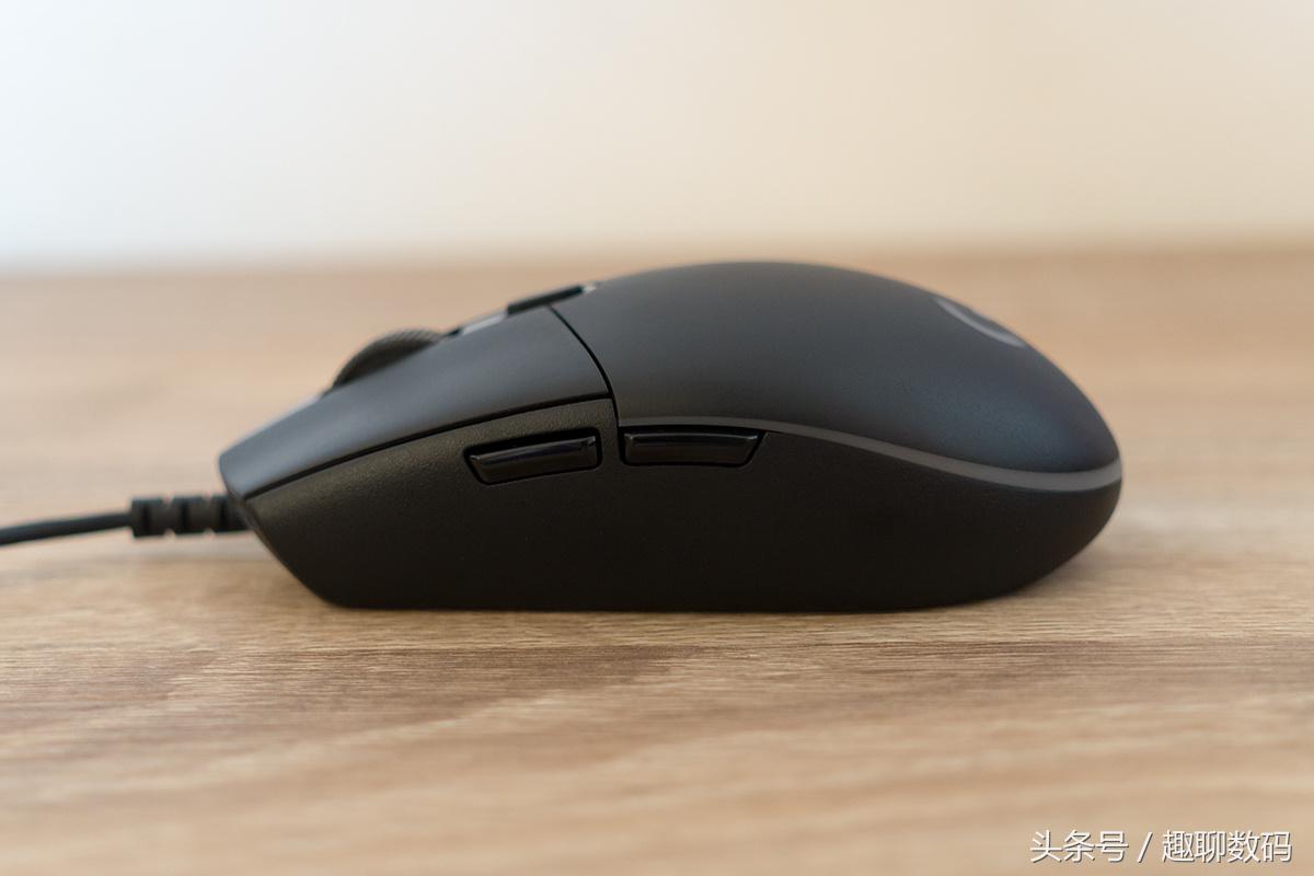 罗技g102和g502哪个玩吃鸡好一些,罗技g102dpi调多少适合打apex