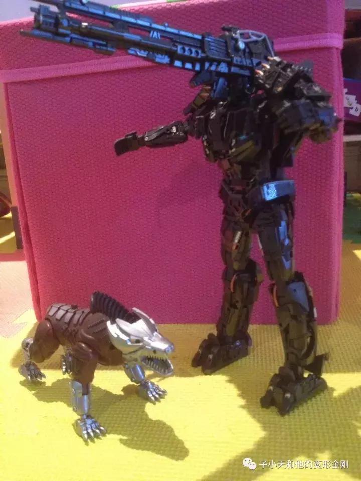 子小天：UT家电影紧闭，黑色俊俏的毕姥爷