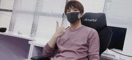 lol小漠国服第一系列啥时候开始的,小漠重做国服第一系列新版男枪