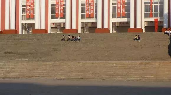 新建二中报道,江西省新建二中最新图片