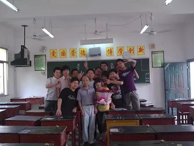 新建二中报道,江西省新建二中最新图片