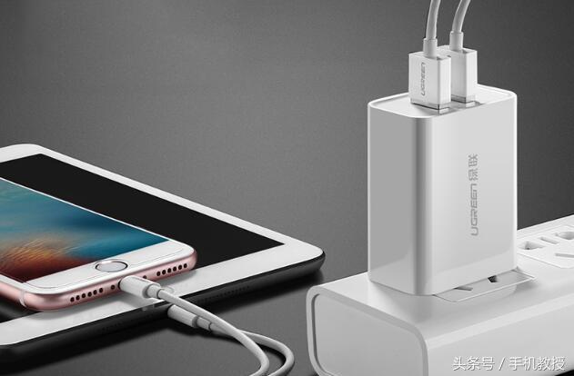 手机充电时电池是电源还是用电器,给手机充电充电器的电到底是什么