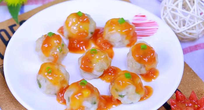 冬季简单又好吃的丸子,丸子这样做润燥还香嫩特别好吃