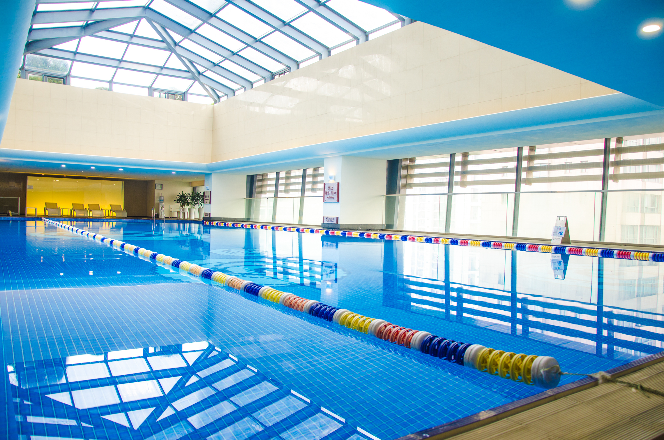 为何上海人都喜欢驱车到这吃大闸蟹，晚上还愿住在这里