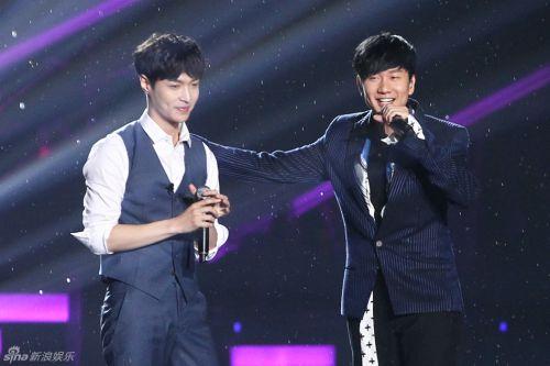 张艺兴是一个努力追梦的少年,张艺兴努力的小绵羊