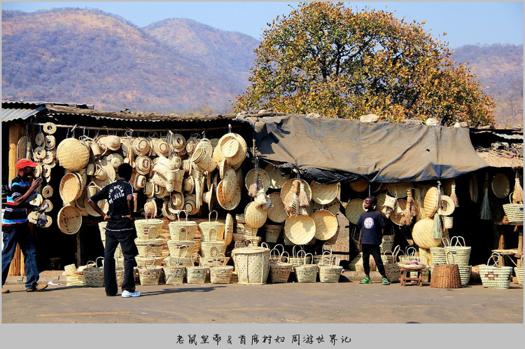 办理入境手续遭索贿，博主巧妙应对，双方皆大欢喜，顺利过关
