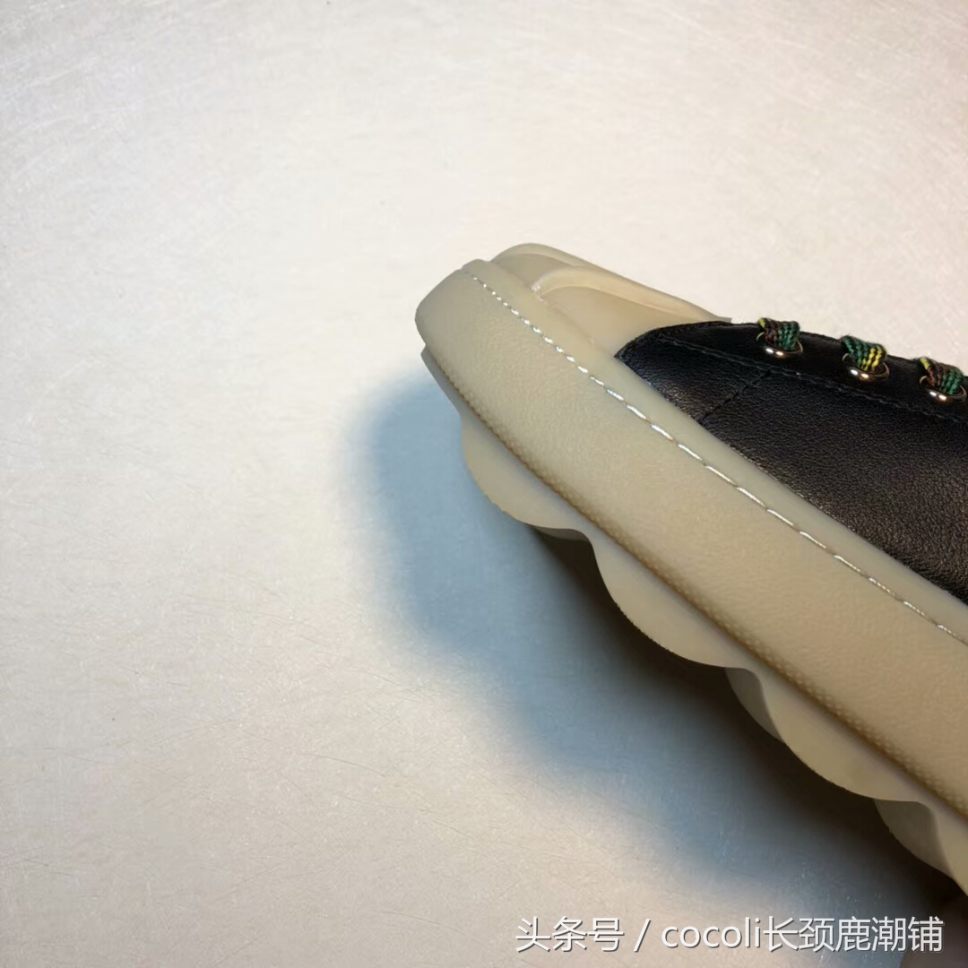 adidas的鞋有点硬,adidas松糕鞋大概增高多少