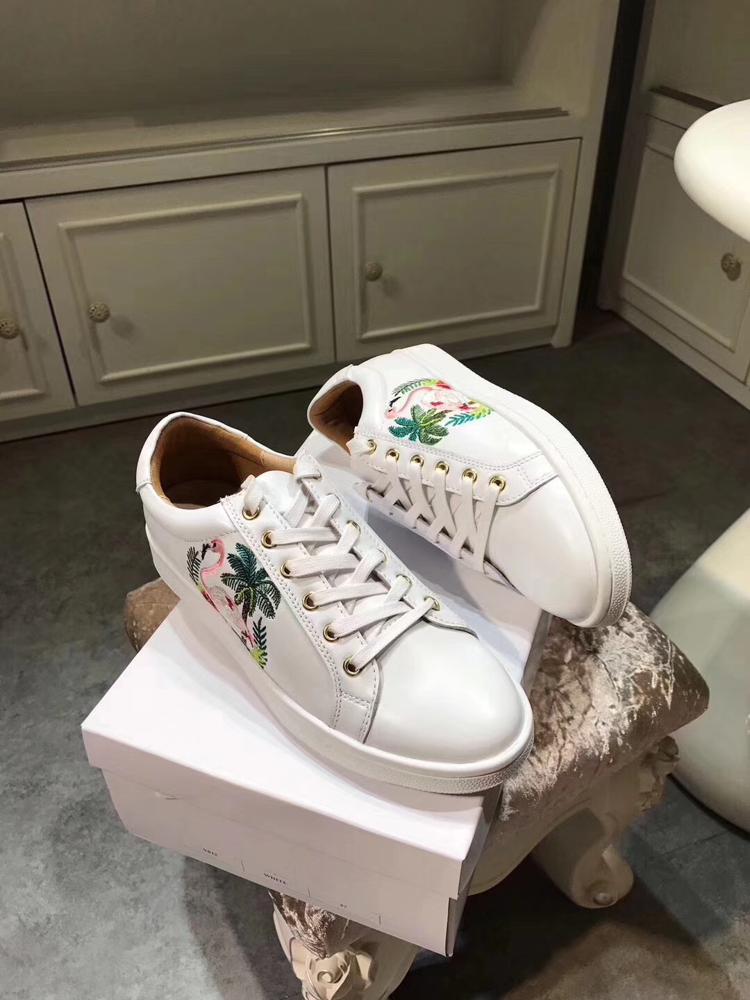 超in小白鞋,怎么穿都不腻!