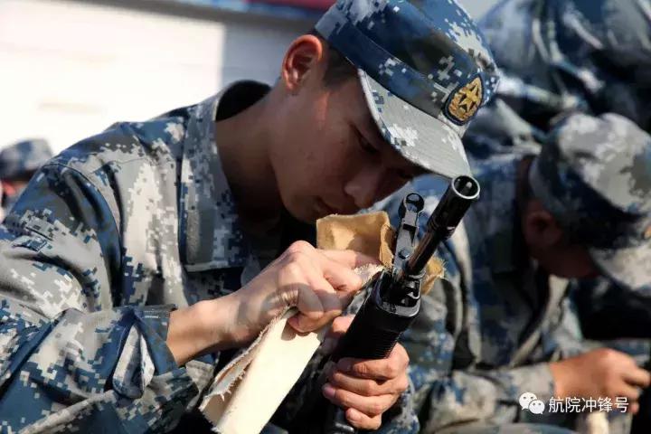 新兵感悟微视频,当新兵第一年的感悟