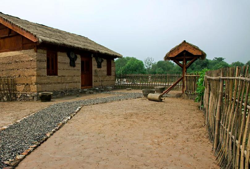 长兴有多美之图影生态湿地文化园，是典型的湖泊形湿地